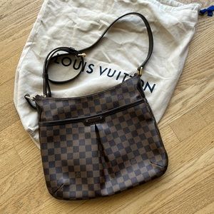 Authentic Louis Vuitton Bloomsbury pm bag like new condition worn twice.